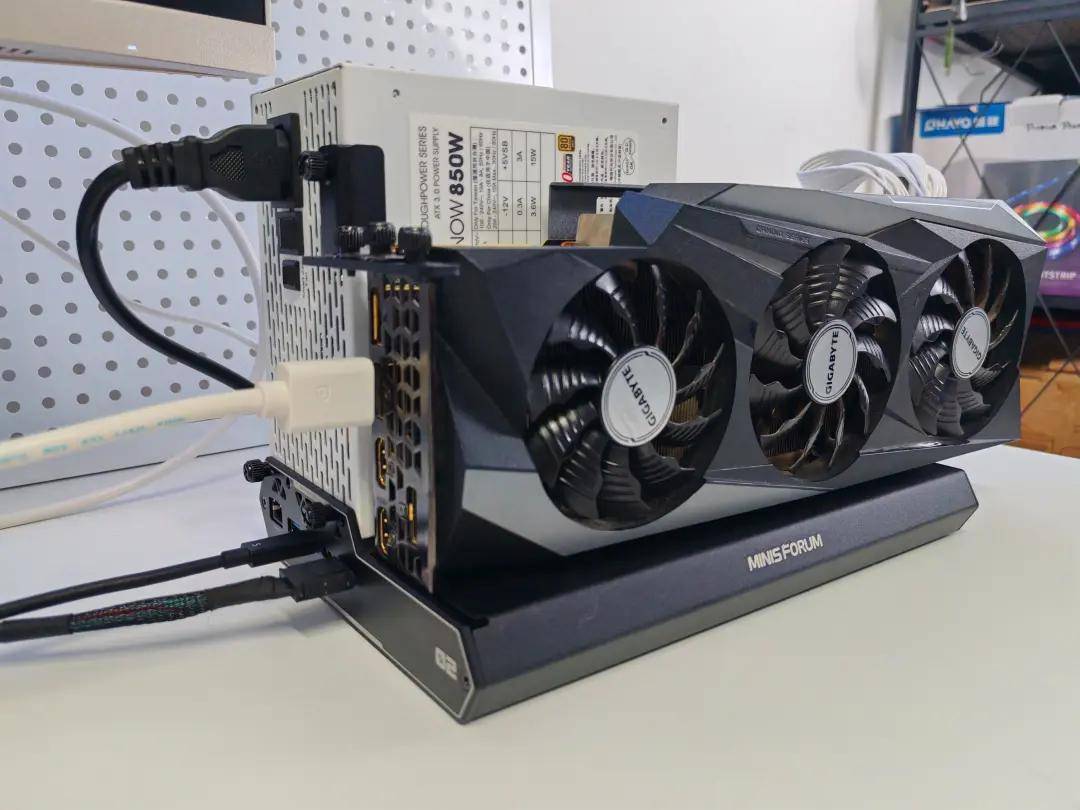 铭凡MINSFORUM DEG2显卡坞开箱体验：一键解锁3A游戏自由