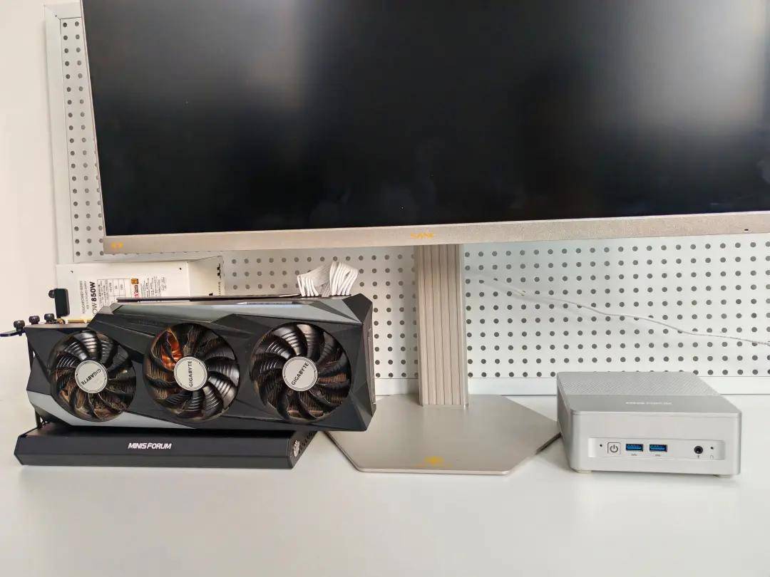 铭凡MINSFORUM DEG2显卡坞开箱体验：一键解锁3A游戏自由